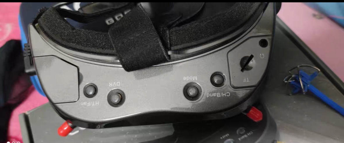90% 新しい Aomway コマンダー V2 ダイバーシテ - Skyzone Sky04O Pro Fpv Goggles のレビューと価格